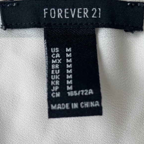 Tie Front Lace Romper - Picture 4 of 5